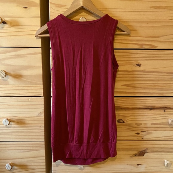 Jacob Sleeveless top - Picture 2 of 6